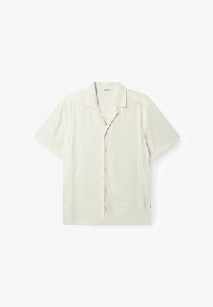 Kortærmet cremefarvet skjorte med knapper og camp-krave, lavet af letvævet stof, lagt fladt på en hvid baggrund.