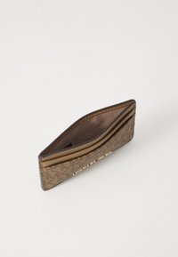 MICHAEL Michael Kors JET SETCARD HOLDER - Denarnica - husk