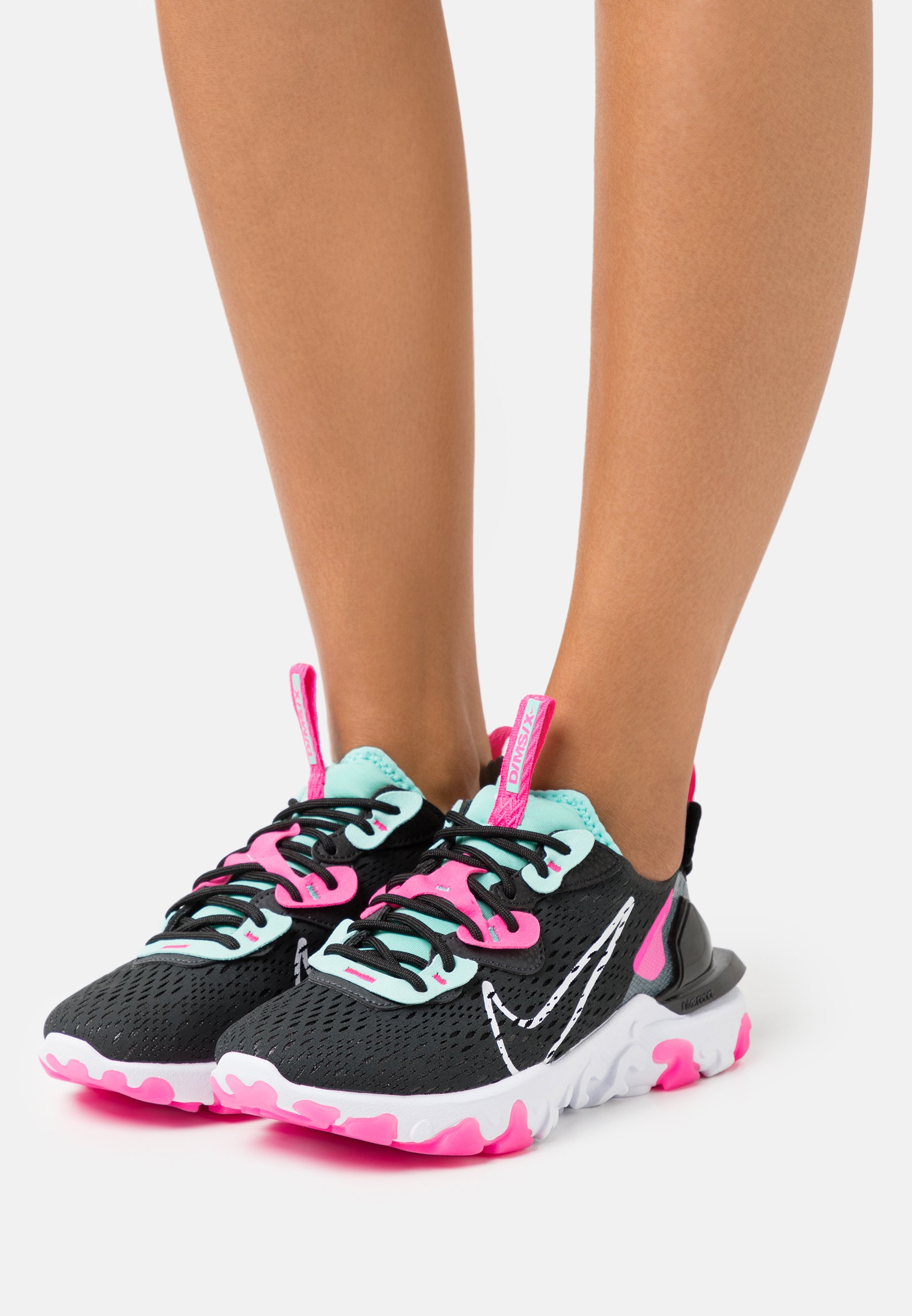 nike vision react pink