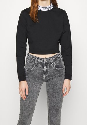 Long sleeved top - black