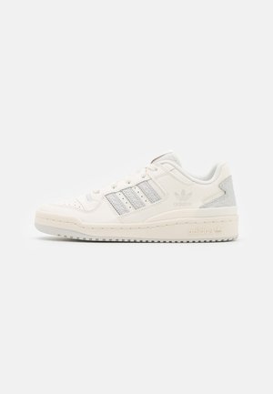 FORUM CL UNISEX - Sneakers basse - core white/grey one/off-white