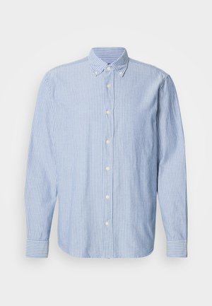 Camisa abotoada em azul claro com riscas brancas, apresentando um colarinho clássico e mangas compridas. Feita de tecido encorpado com uma textura suave.