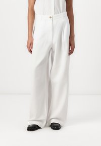 Tommy Hilfiger - WIDE LEG PANT - Trousers - optic white Thumbnail Image 1
