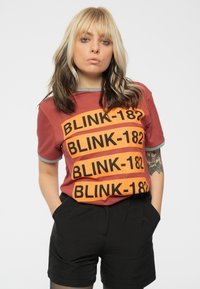 Paradiso Clothing BLINK 182 LOGO REPEAT RINGER - Print T-shirt - red