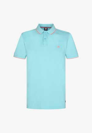 Světle modré polo tričko s krátkým rukávem. Obsahuje límec s růžovým lemem, dvouknoflíkovou légu a malé logo na hrudi.