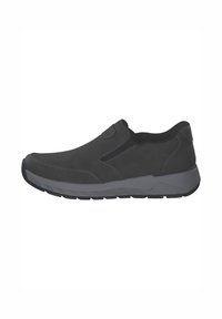 Zapato negro tipo slip-on hecho de cuero con una textura suave, que presenta una suela de goma gris y sutiles detalles de costura para un toque adicional.