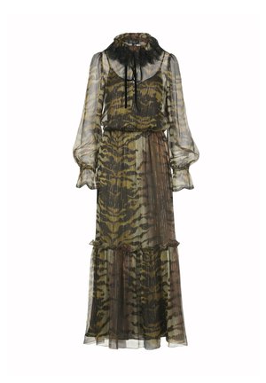 Vestido maxi de manga larga semitransparente con cuello y puños con volantes, patrón de rayas de tigre en oliva y marrón con sutiles franjas verticales metálicas.