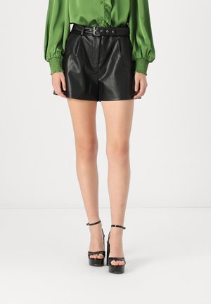 Vero Moda VMCAIAELLY - Shorts - black