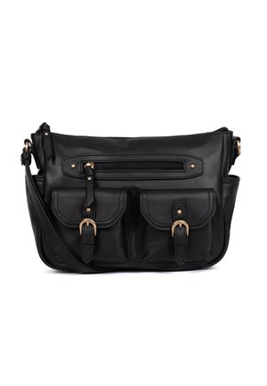 Zwarte leren crossbodytas met verstelbare riem, twee voorvakken met gespen en een bovenzak met ritssluiting en leren trekker.