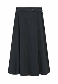 Sort midi-nederdel med subtile plisseringer og et matchende bælte med en lille rektangulær spænde.