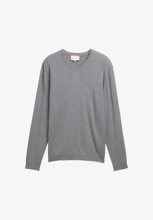 V-nyakú szürke pulóver hosszú ujjakkal, puha anyagból készült, rücskös nyakkivágással és mandzsettákkal, lazább szabású kialakítással.