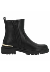 Stivaletto nero realizzato in pelle sintetica, con zip laterale, superficie testurizzata, suola spessa e un accento dorato sul tacco.