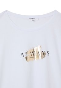 T-shirt bianco in cotone con colletto rotondo, caratterizzato da una grafica in tocco metallico dorato e testo nero che recita "SCEGLI SEMPRE TE STESSO."