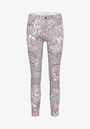 Dunne broeken in een bloemrijk paisleypatroon met roze en grijs tinten, verfraaid met ingewikkelde zwarte details en een knoopsluiting aan de voorkant.