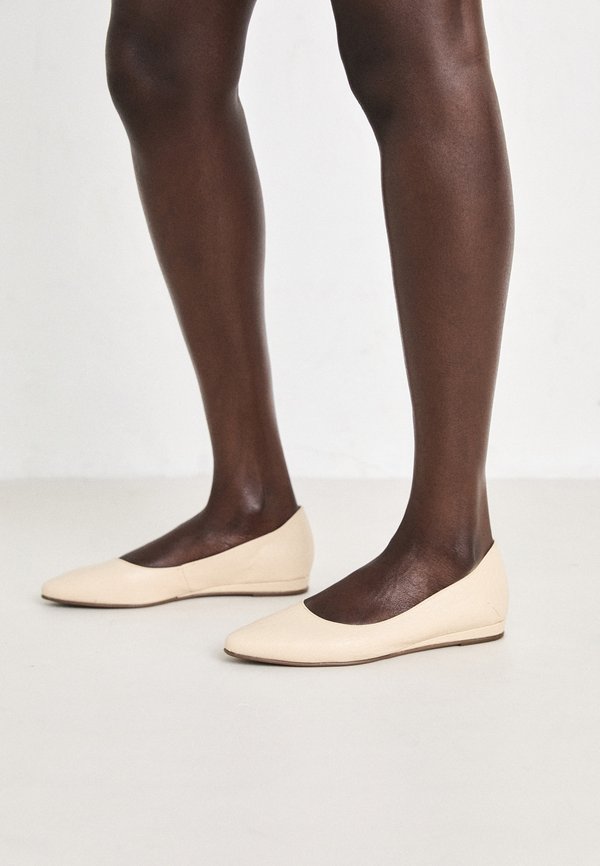 Ballet pumps - ivory2