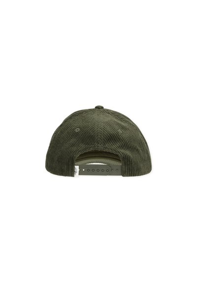 Casquette de baseball en velours côtelé vert foncé vue de dos avec fermeture réglable à pression et texture du tissu visible.