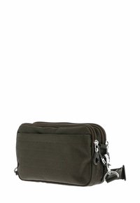 Sac en tissu vert foncé texturé avec deux compartiments zippés, ferrures argentées et une bandoulière réglable ; forme rectangulaire et taille compacte.