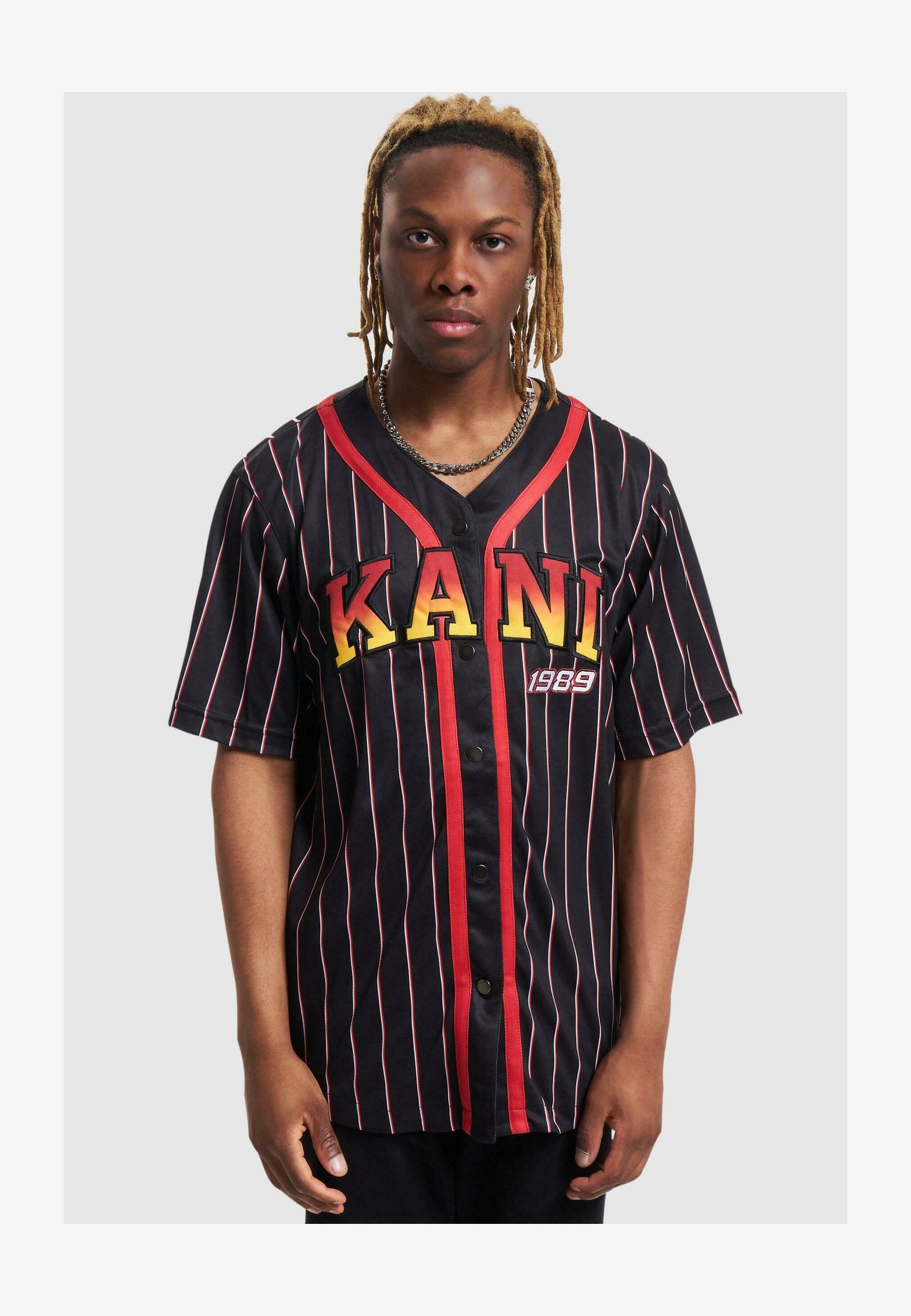 Karl Kani Maglietta Baseball Donna Uomo – Varsity Pinstripe – Cotone Morbido Con Scollo A V