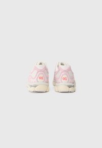 ASICS SportStyle GEL NYC UNISEX - Sportcipő - cream/rose water