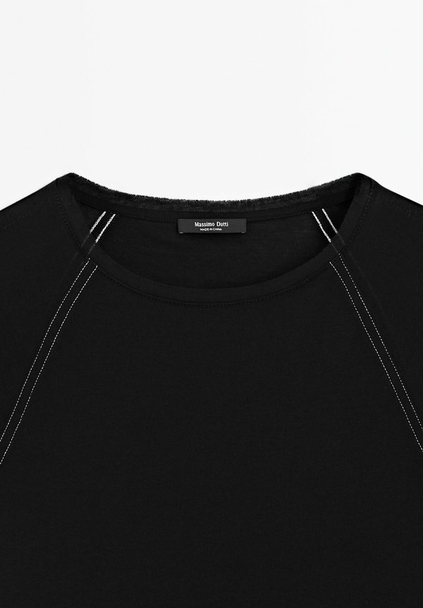 SHORT SLEEVE WITH CONTRAST SEAMS - Basic T-shirt2