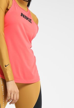 Sport T-Shirt - red