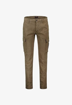 Pantaloni cargo in cotone verde oliva tenue. Presentano tasche laterali, vestibilità rilassata e chiusura con bottone. Gamba dritta con texture minima.