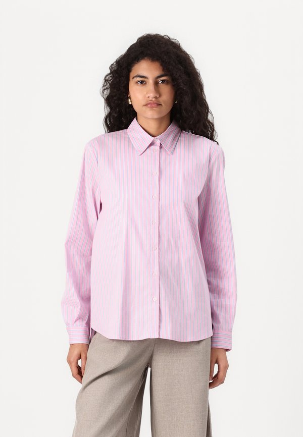 ONLSEGA OVERSIZED SHIRT - Button-down blouse