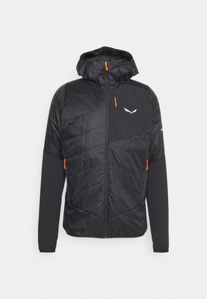 Schwarze Kapuzenjacke mit gestepptem Design und orangefarbenen Reißverschlussakzenten. Verfügt über einen hohen Kragen und strukturierten Stoff zur Isolierung.