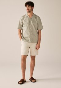 Next SHORT SLEEVE SHIRT- REGULAR FIT - Cămașă - sage green