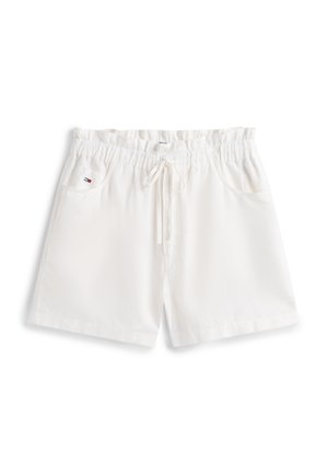 Άσπρο casual σορτς με ελαστική μέση, κορδόνι σύνδεσης, μπροστινές τσέπες και μικρό λογότυπο σημαίας στην αριστερή τσέπη.