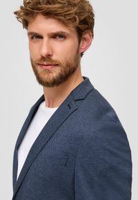 s.Oliver BLACK LABEL Colbert - tiefblau