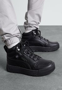 Puma TARRENZ - Kõrge servaga tossud - puma black/shadow grey