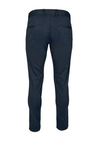 Marineblaue Hosen aus leichtem Stoff, mit schmalem Schnitt, zwei Gesäßtaschen mit Klappen und glatter Oberfläche.