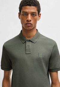 BOSS PASSENGER - Polo - open grey sixteen
