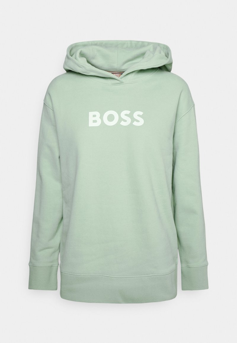 Sweat à capuche vert clair à manches longues avec "BOSS" imprimé en blanc sur la poitrine.