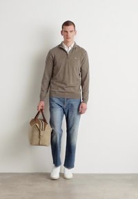 GANT HALF ZIP - Pulover - dark hazelnut melange