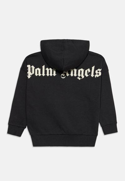 Μαύρο φούτερ με μεγάλο λευκό κείμενο "Palm Angels" στη πάνω πλάτη, με μακριά μανίκια και κουκούλα.