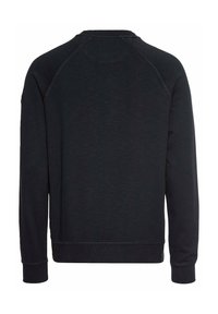 Zwarte sweatshirt met lange mouwen, ronde hals, ribgebreide manchetten en zoom. Gladde textuur, bevat een label op de linker mouw. Geen zichtbare patronen.