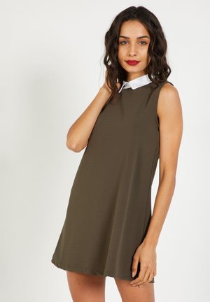 CON CUELLO  - Vestido informal - verde