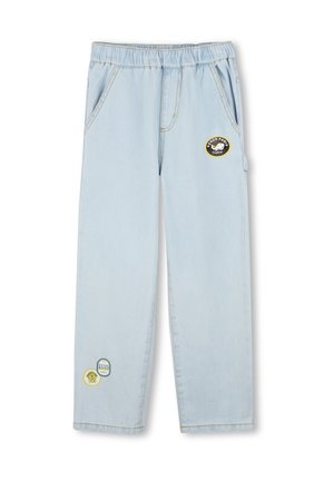 Pantalon en denim bleu clair avec une taille élastique, comportant deux poches latérales et trois patchs circulaires sur le bas des jambes.