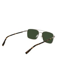 Ochelari de soare cu lentile verzi dreptunghiulare, ramă metalică și brațe cu model țestoasă. Dispun de pernițe nazale ajustabile și un design elegant.