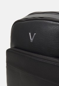 Valentino Bags SHIBA Z - Turistinė kuprinė - nero