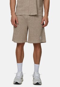 Non sélectionné, brown