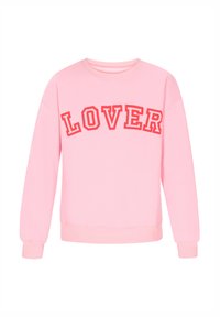 A rózsaszín pulóver lekerekített nyakkivágással és hosszú ujjal rendelkezik, elöl pedig vastag piros betűkkel a "LOVER" felirat található.