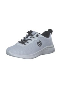 Chaussure de sport blanche avec dessus en mesh, accents noirs et lacets. Dispose d'une semelle texturée et d'une languette à l'arrière pour un enfilage facile.