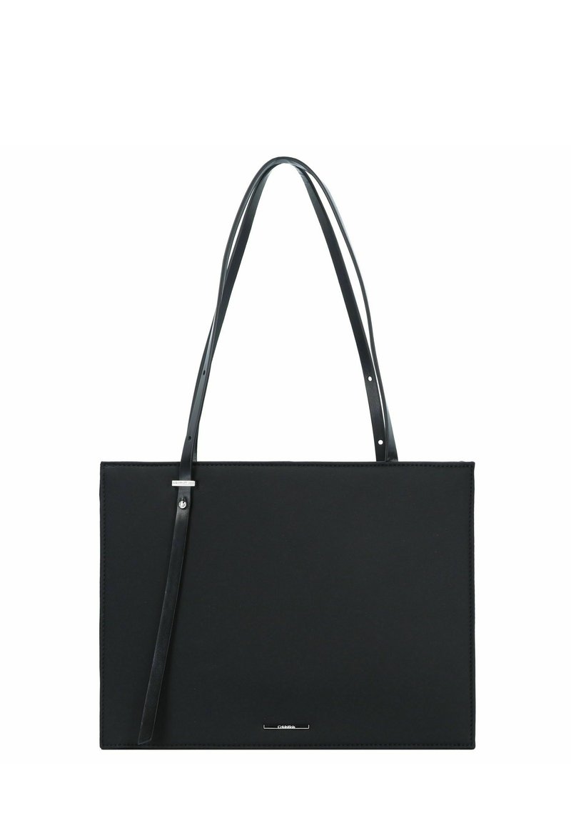 Calvin Klein SQUARE 28 CM - Bolso de mano - ck black