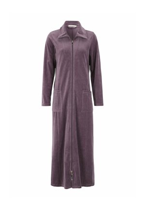 Lilla, lynlås lang kappe lavet af blød, tekstureret stof. Har en krave og to frontlommer. Lige skæring til anklerne.