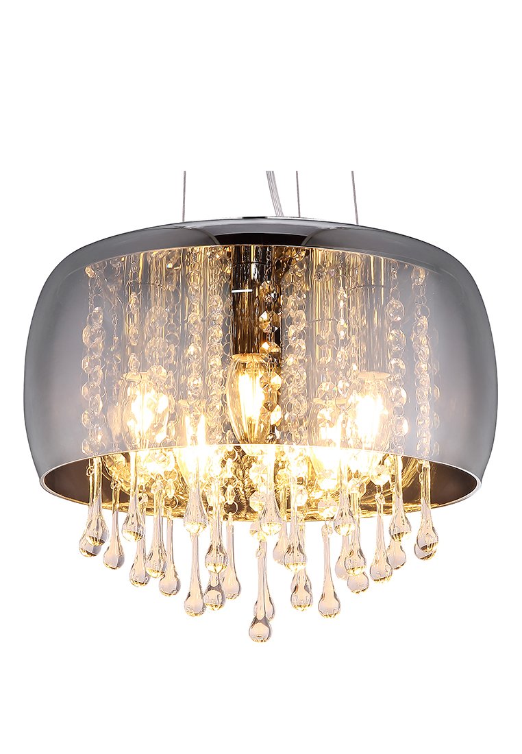 Runde chromfarbene Pendelleuchte mit hängenden klaren Kristalltropfen. Beleuchtet mit drei sichtbaren Glühbirnen, die einen funkelnden Effekt erzeugen.