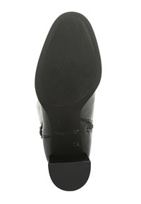 Zwarte leren laars met een gestructureerde rubberen zool, met een platte hak en Vionic branding. Gladde schacht met decoratieve stiksels en zonder zichtbare bevestigingsmiddelen.