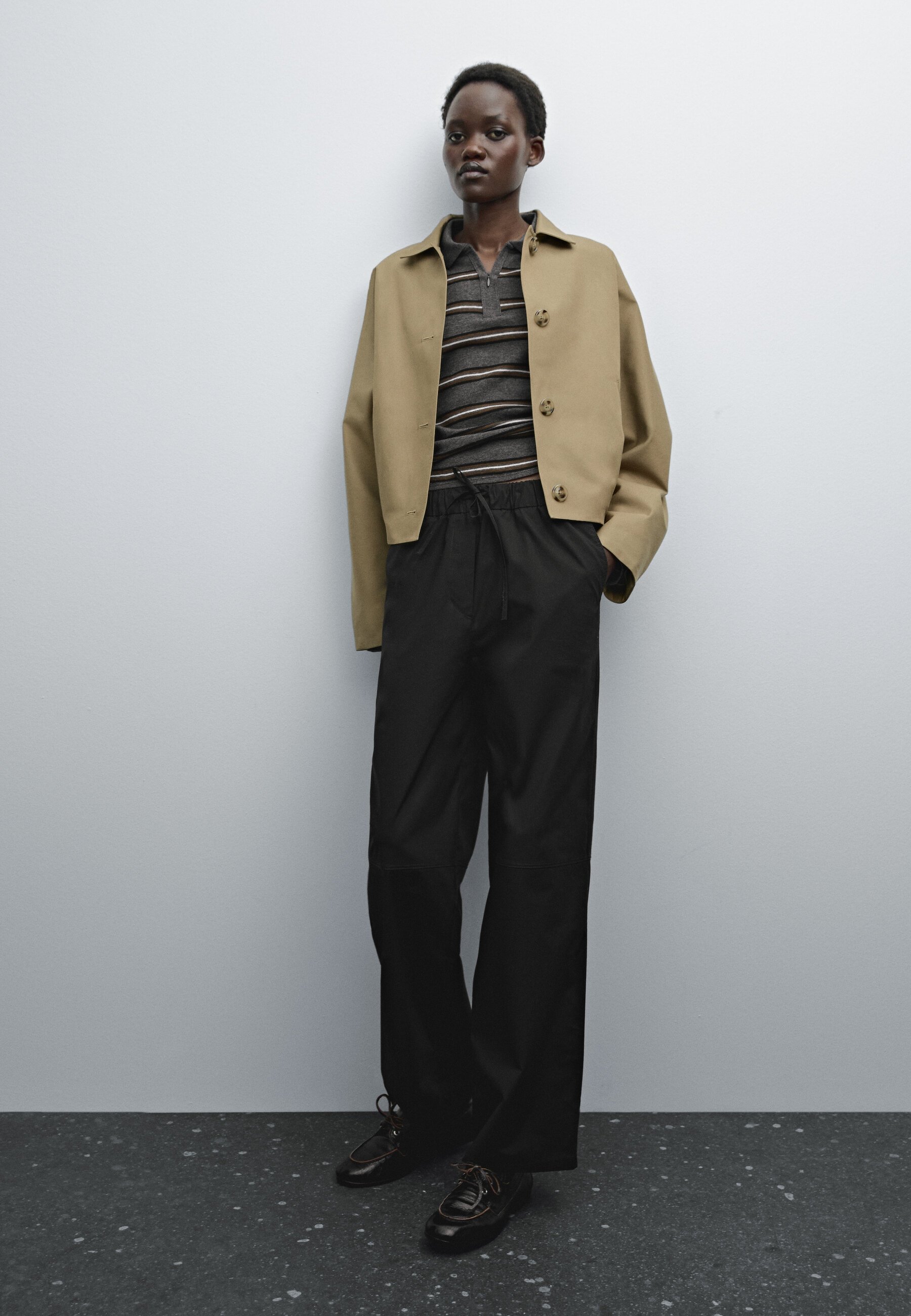 Massimo Dutti【NEW】Poplin trousers with elasticated Poplin trousers with elasticated waistband · Black · Dressy